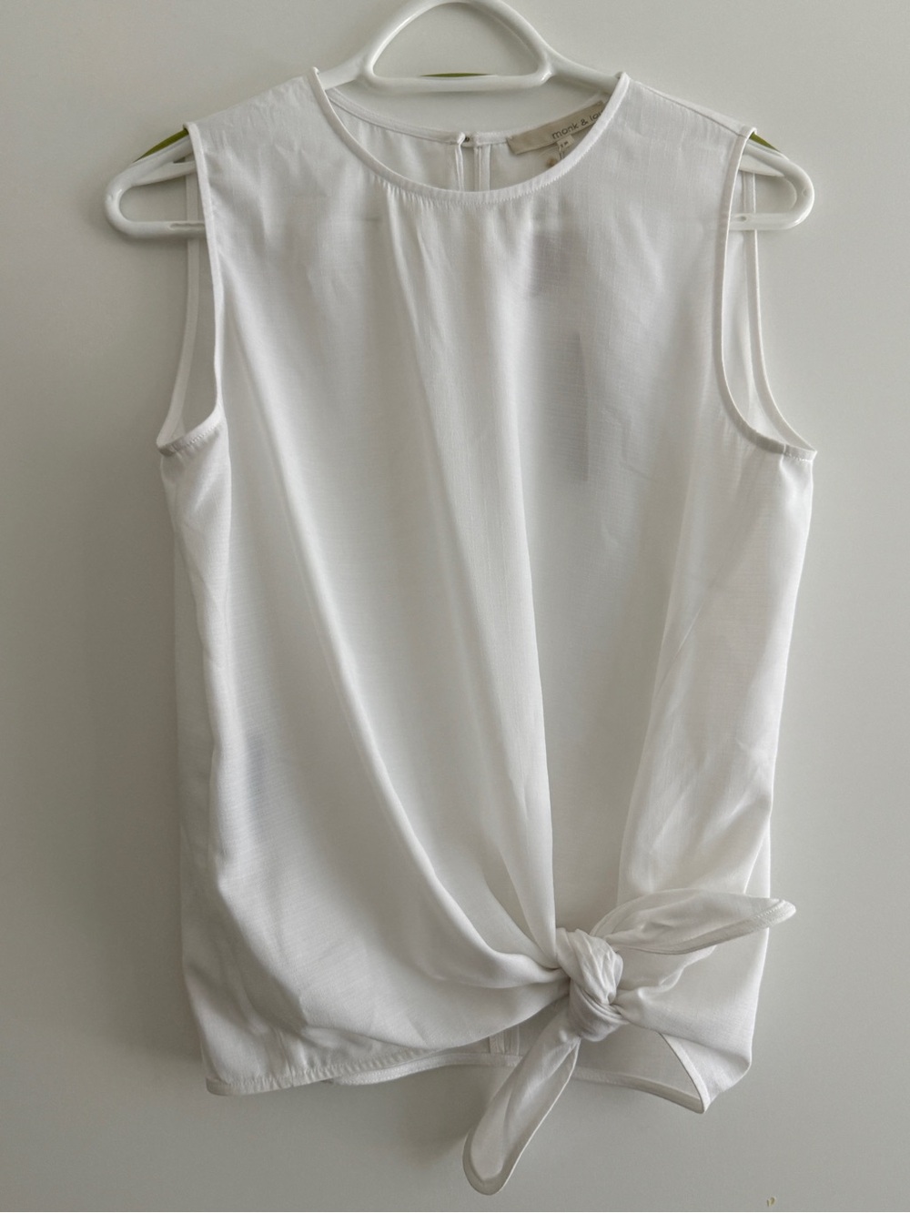 Women’s White Knot-Hem Sleeveless Camisole